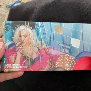 Kylie Jenner pressed powder palette